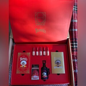 HipDot x Tapatío Makeup Set - Red
